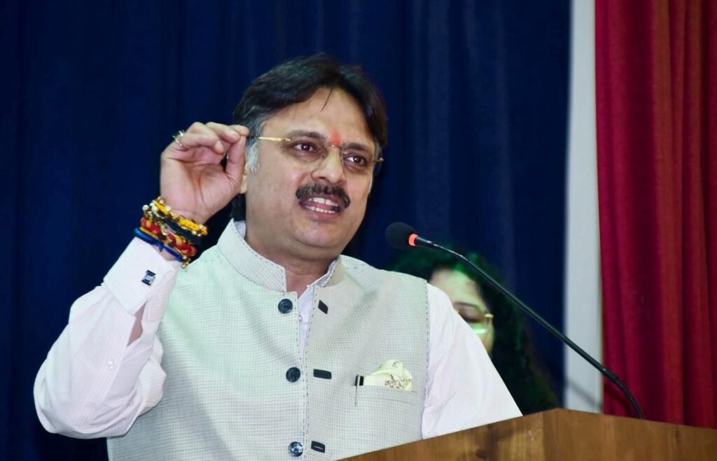 तेजी से डिजिटलीकृत हो रही दुनिया, 2030 में प्रचलित 85% नौकरियों का अभी अस्तित्व ही नहीं-डॉ. राजेश्वर सिंह