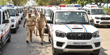 रसोई में 20 साल की लड़की से 85 साल के बुजुर्ग ने की अश्लील हरकत