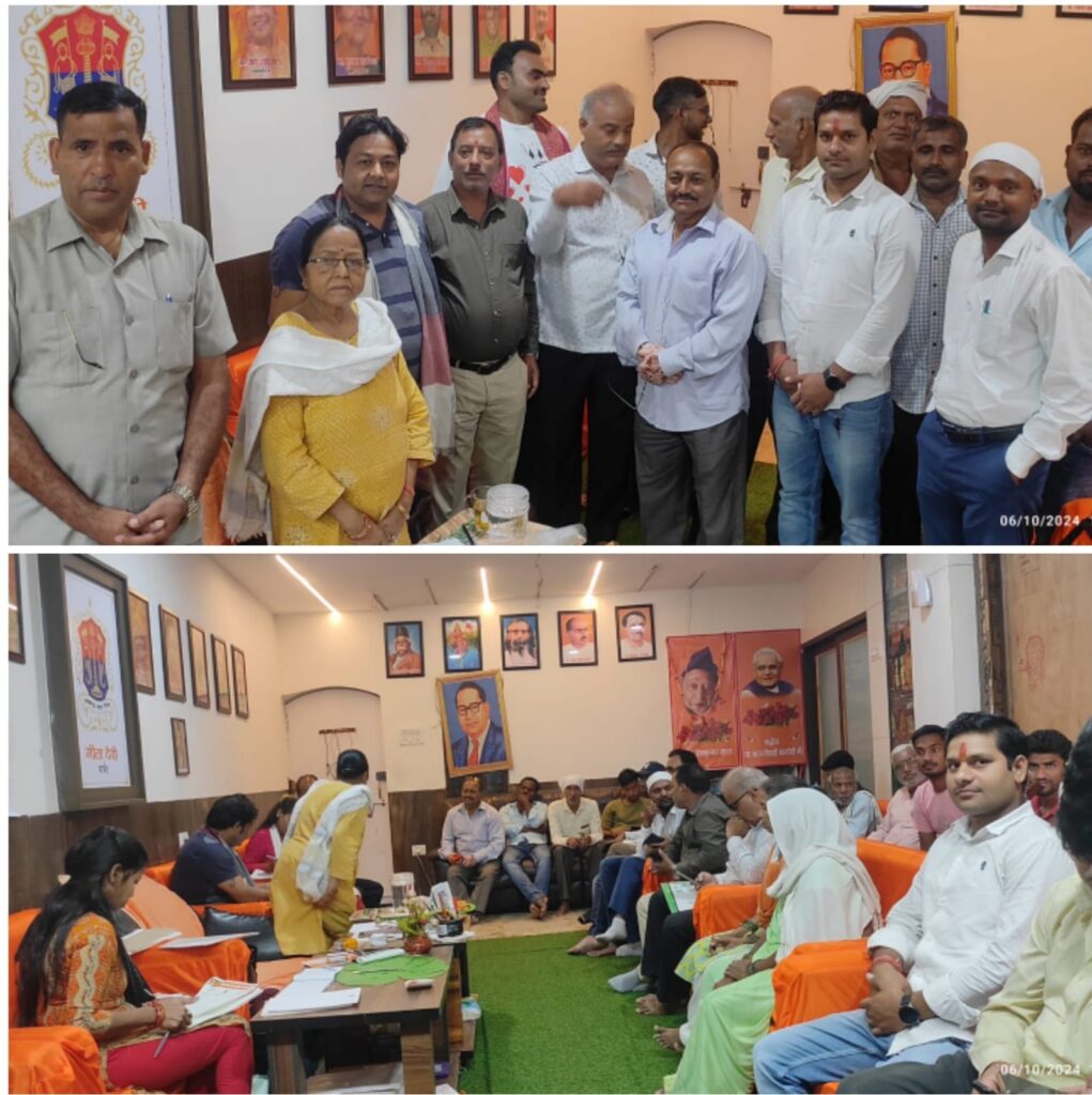 पक्का रास्ता और पक्की नाली के निर्माण की मांग को लेकर पार्षद से दुबारा मिले क्षेत्रीय लोग