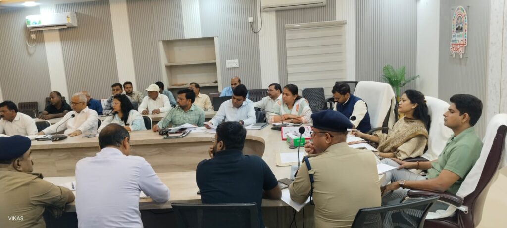 डलमऊ में आयोजित होने वाले मेले की तैयारियों की समीक्षा बैठक सम्पन्न