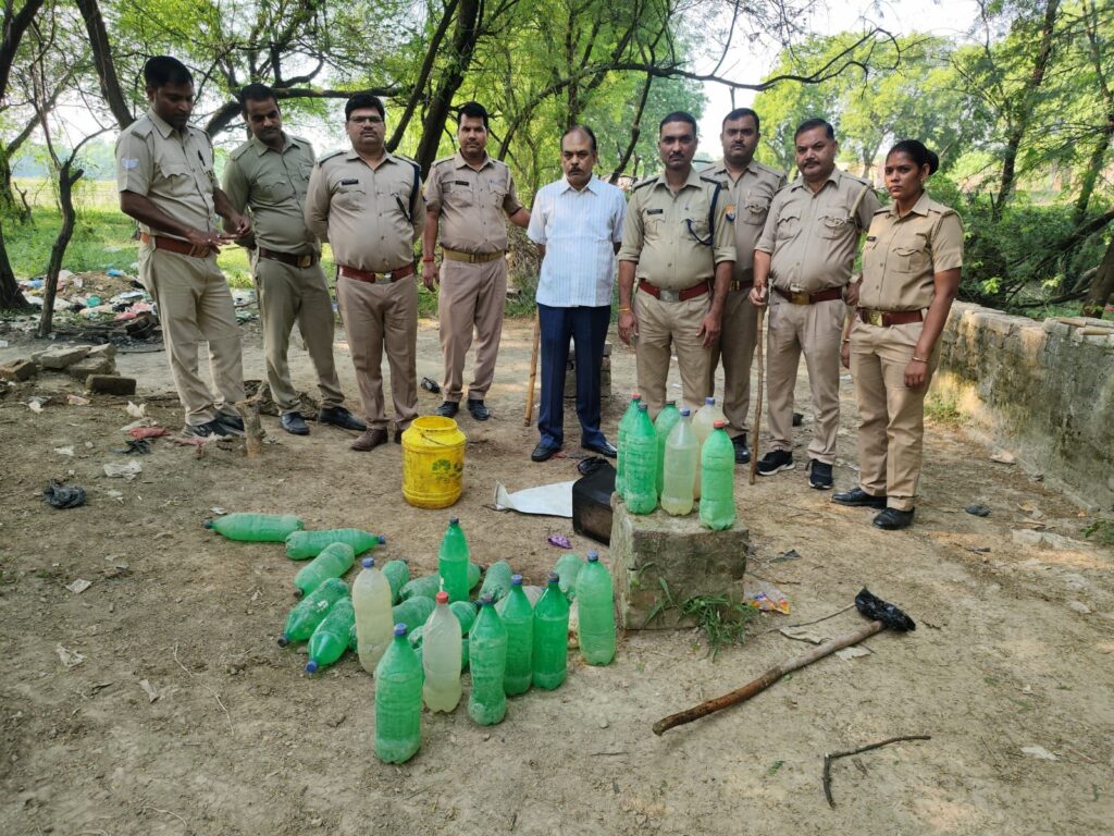 आबकारी विभाग ने पकड़ी 65 लीटर अवैध कच्ची शराब