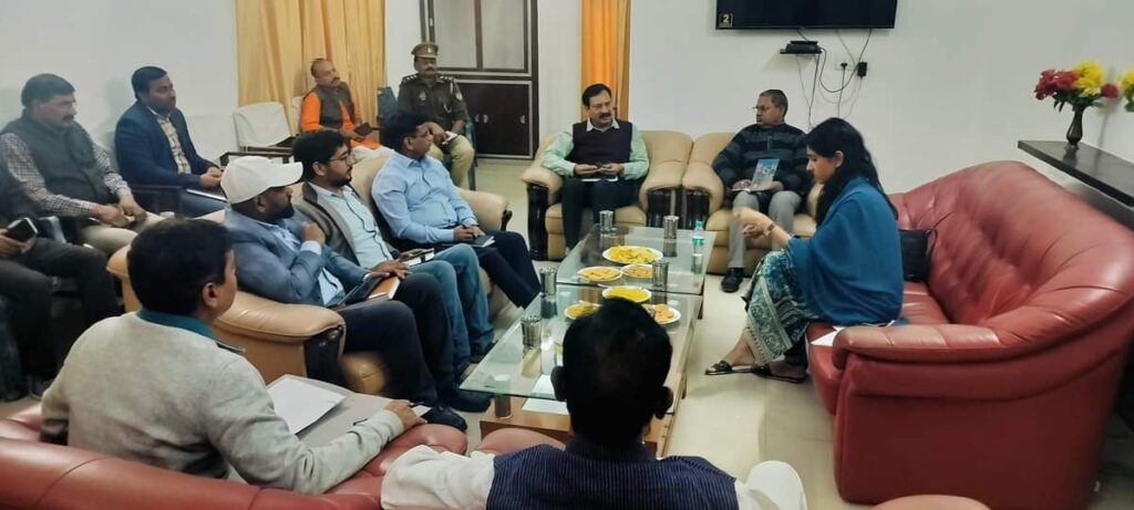 सदर विधायक अदिति सिंह ने जनसमस्याओं को लेकर विभाग के अधिकारियों के साथ की बैठक