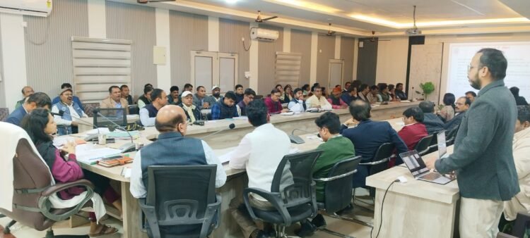 डीएम की अध्यक्षता में जिला पोषण समिति की बैठक सम्पन्न