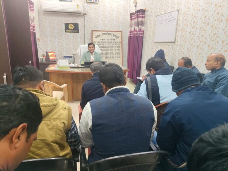 भीषण ठंड में गौवंशो के रख रखाव को लेकर एसडीएम ने आहूत की बैठक 