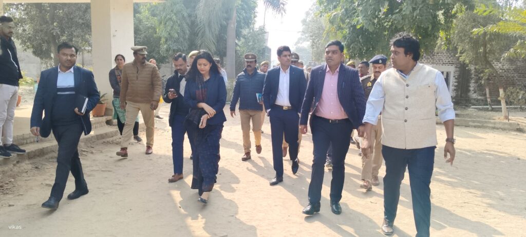 डीएम ने पुलिस अधीक्षक के साथ महाकुंभ के दृष्टिगत जनपद में की गई तैयारियों का लिया जायजा