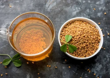 ब्लड शुगर को नियंत्रित करने में मददगार है मेथीदाने की चाय, जानें कैसे।