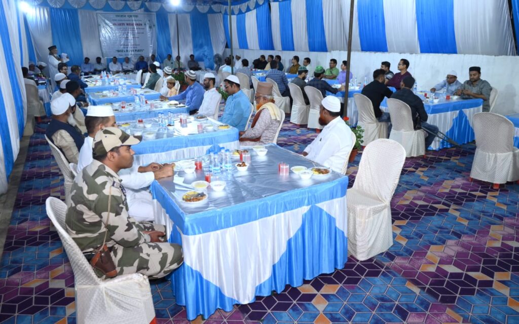 एनटीपीसी विंध्याचल ने मस्जिद में रोज़ा इफ्तार कार्यक्रम का किया आयोजन