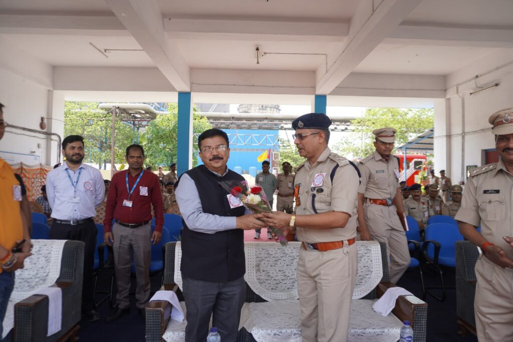 एनटीपीसी सिंगरौली अग्नि शमन केंद्र पर अग्नि शमन सेवा सप्ताह का हुआ शुभारंभ