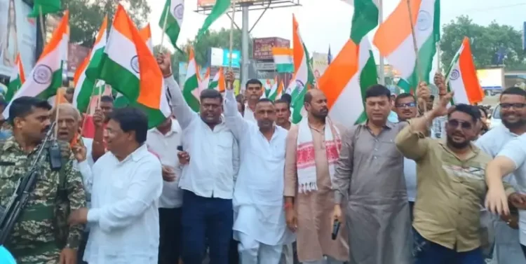 जिला कांग्रेस ने जय हिंद यात्रा निकाल कर सेना के सौर्य को सलाम किया – बन्ना गुप्ता एवं आनन्द बिहारी दुबे