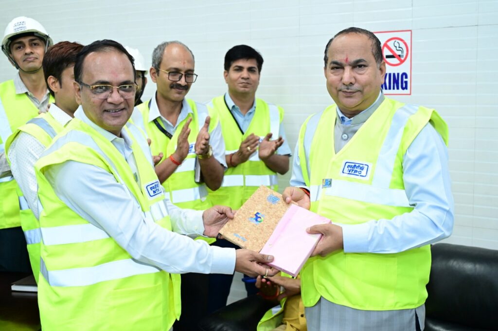 एनटीपीसी लिमिटेड के स्वतंत्र निदेशकों और कंपनी सचिव एवं अनुपालन अधिकारी ने एनटीपीसी सिंगरौली का किया दौरा