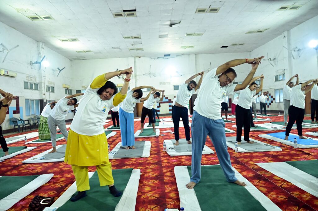 एनटीपीसी सिंगरौली में मनाया गया 11वां “अंतरराष्ट्रीय योग दिवस”