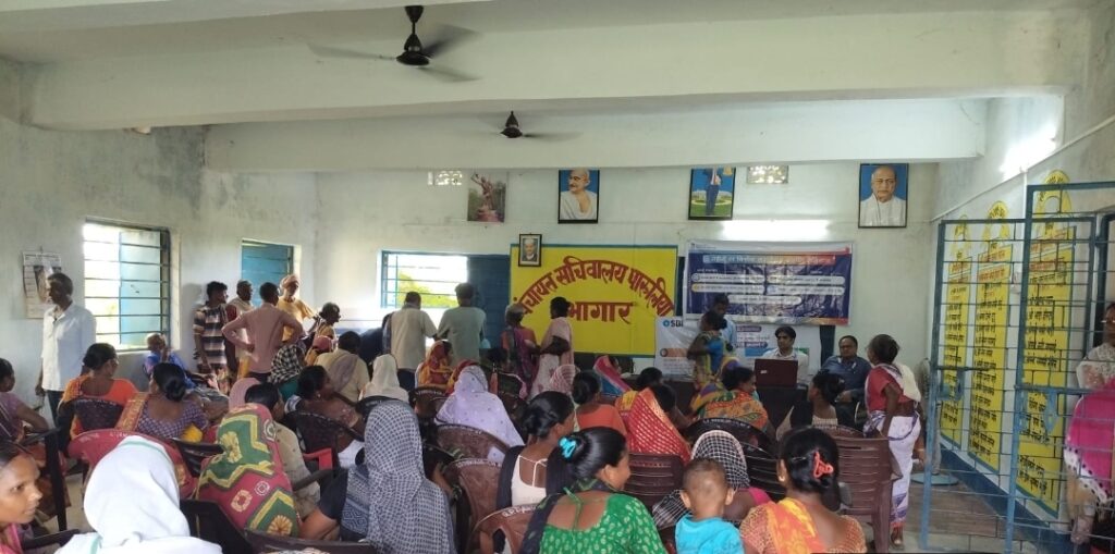 JAMSHEDPUR : वित्तीय समावेशन संतृप्ति अभियान के तहत 19 पंचायतों में लगाया गया विशेष शिविर, विभिन्न बैंकिग सेवाओं से जुड़े लाभ हेतु प्राप्त हुए 3529 आवेदन