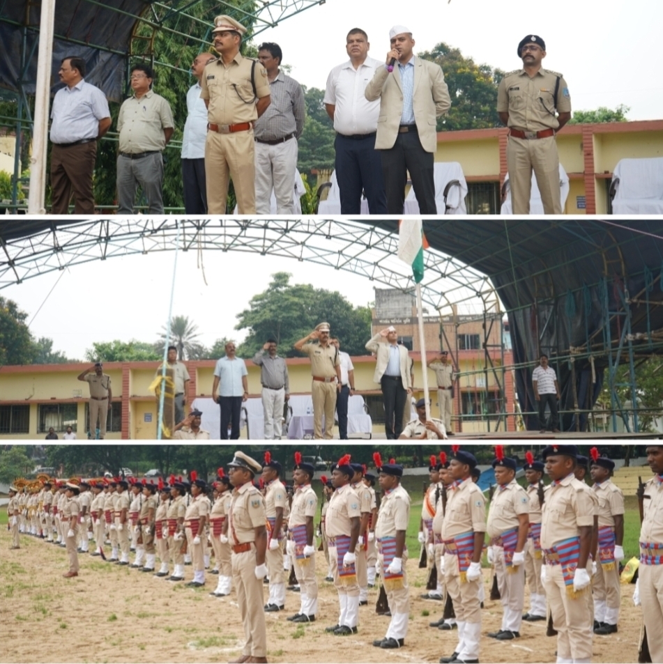 JAMSHEDPUR : उपायुक्त एवं एसएसपी ने स्वतंत्रता दिवस परेड के अंतिम पूर्वाभ्यास का किया निरीक्षण