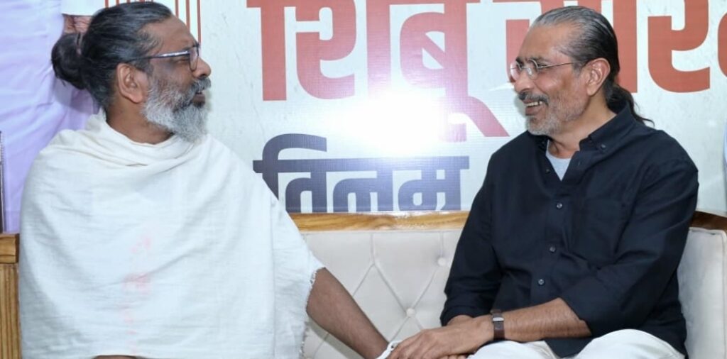 RAMGARH : फिल्म निर्माता-निर्देशक प्रकाश झा ने शिबू सोरेन को दी श्रद्धांजलि