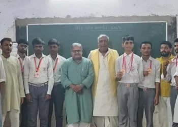 विद्याभारती का द्वितीय वैदिक महोत्सव हुआ संपन्न, पूर्व सांसद ने बच्चों को किया पुरुस्कृत