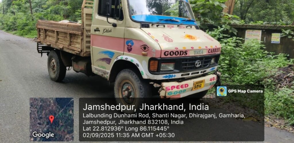 JAMSHEDPUR : गम्हरिया-आदित्यपुर में खनन विभाग का औचक निरीक्षण : अवैध बालू परिवहन करते वाहन को किया गया जब्त