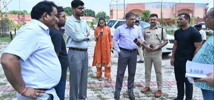 DEOGHAR : श्रावणी मेला-2026 : श्रद्धालुओं की सुरक्षा और सुविधा को लेकर जिला प्रशासन का रूटलाइन निरीक्षण, अधिकारियों को दिए आवश्यक निर्देश