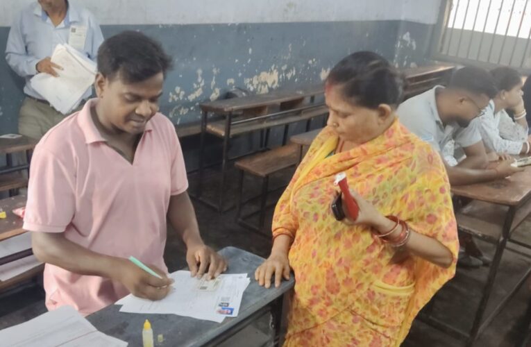 JAMSHEDPUR : SIR प्रक्रिया में कांग्रेस ने मतदाताओं की मदद की, रविवार को गुरु नानक हाई स्कूल में लगेंगे BLO शिविर