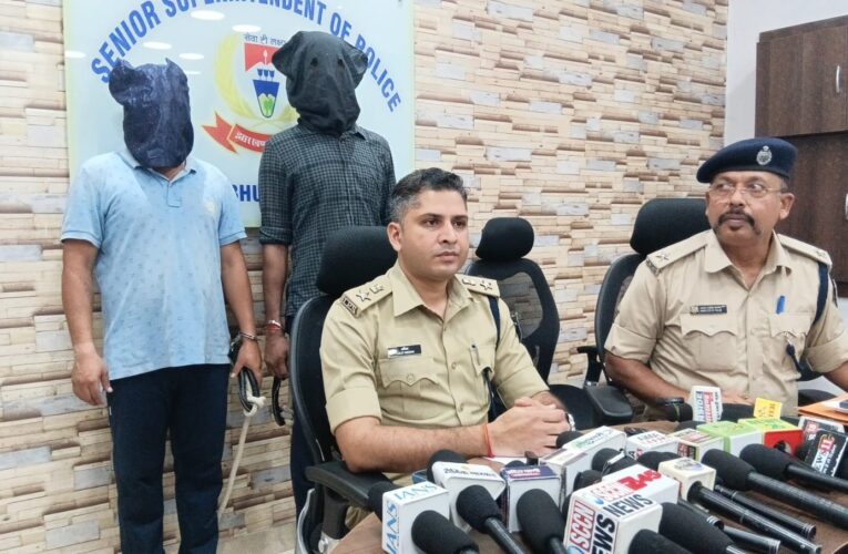 JAMSHEDPUR : कोर्ट के पास से अपहृत युवक सकुशल बरामद, दो आरोपी गिरफ्तार; वारदात में प्रयुक्त कार भी जब्त