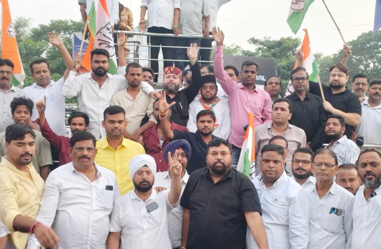 JAMSHEDPUR : केंद्रीय शिक्षा मंत्री के इस्तीफे पर पूर्वी सिंहभूम जिला कांग्रेस कमेटी ने निकाला विजय जुलूस, छात्रों युवाओ को बधाई दी – परविंदर सिंह