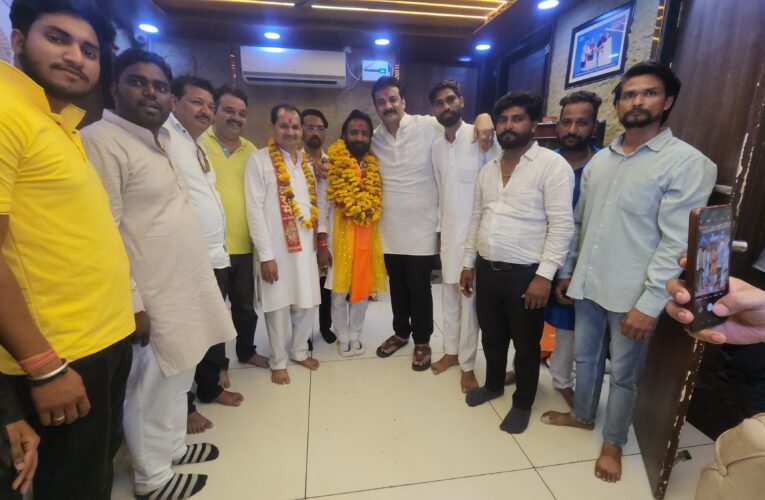 संघर्ष सेवा समिति कार्यालय पर सादगीपूर्ण मनाया गया अनूप करोसिया का जन्मदिवस