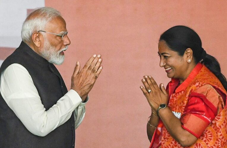 प्रधानमंत्री मोदी ने सीएम रेखा गुप्ता को जन्मदिन पर दी शुभकामनाएं, कहा- ‘दिल्ली के विकास में उनके प्रयास सराहनीय