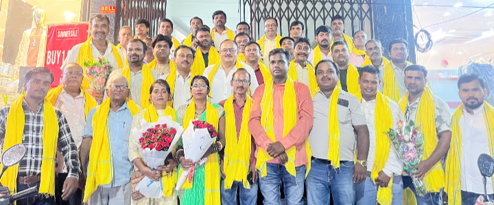JAMSHEDPUR : राष्ट्रीय तेली साहू महासंगठन की नई जिला कमेटी का सम्मान, समाजसेवा का लिया संकल्प