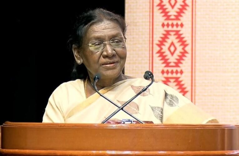 राष्ट्रीय हथकरघा दिवस 2026: राष्ट्रपति द्रौपदी मुर्मु बोलीं- हथकरघा समावेशी विकास और महिला सशक्तिकरण का सशक्त माध्यम