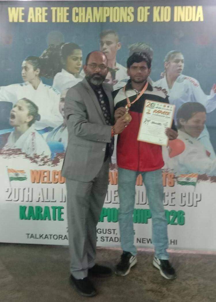 राष्ट्रीय कराटे चैंपियनशिप में सोनू यादव ने जीता स्वर्ण पदक, रामपुर का नाम किया रोशन