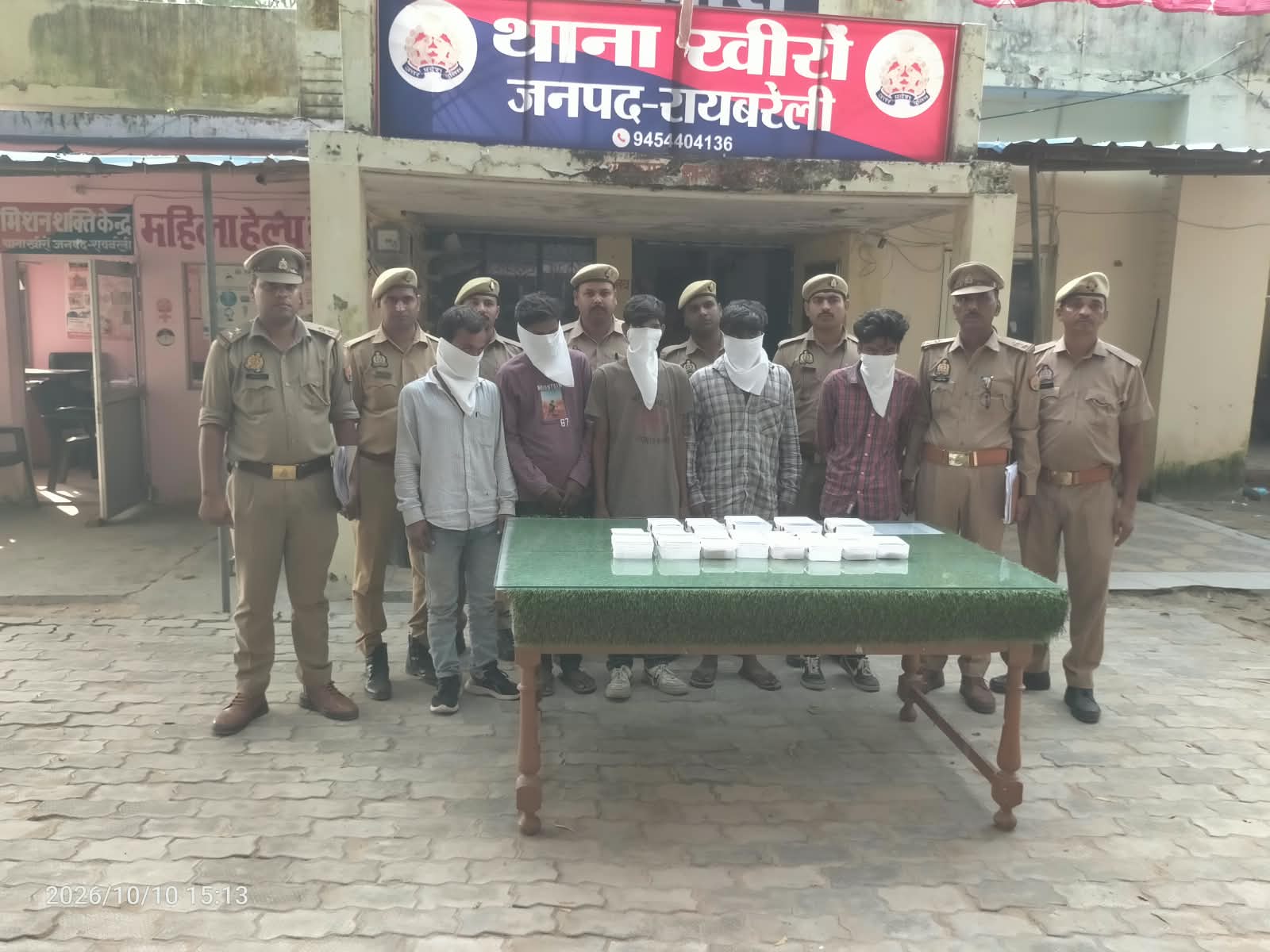 रायबरेली के खीरों में चोरी का खुलासा, सोने-चांदी के जेवर और 23,280 रुपये बरामद, पांच आरोपी गिरफ्तार