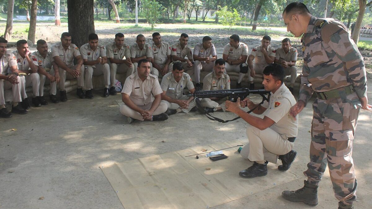 करनाल में पुलिस और संदिग्ध के बीच मुठभेड़, एक बदमाश घायल