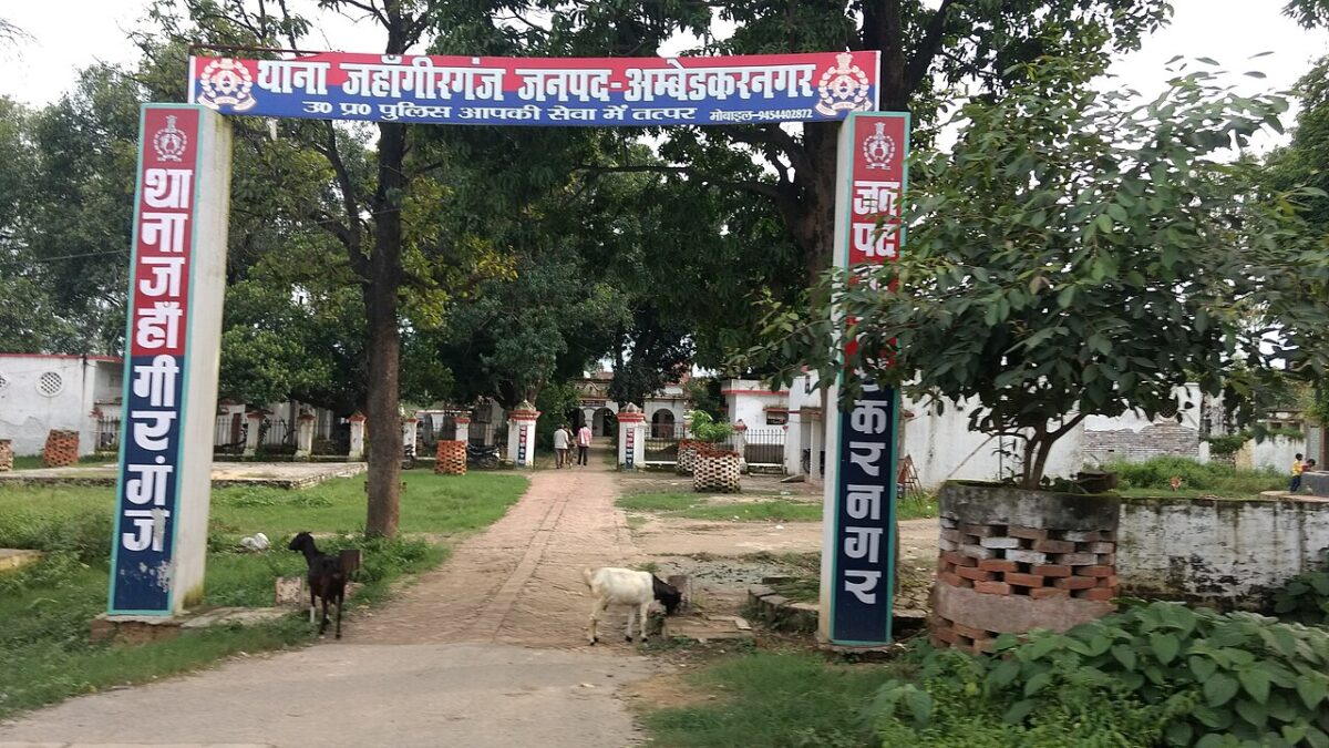 रायबरेली में 99 पुलिसकर्मियों का तबादला, थानों में नई तैनाती