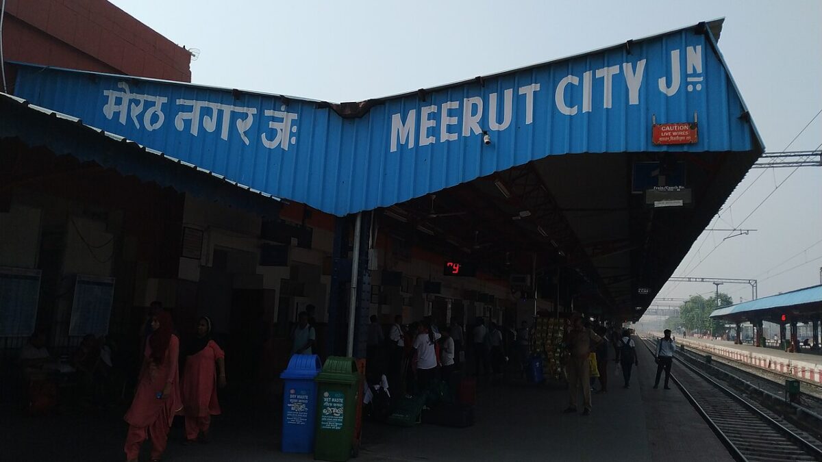 मेरठ में 36 थाना प्रभारियों के तबादले, कई थानों में बदलाव