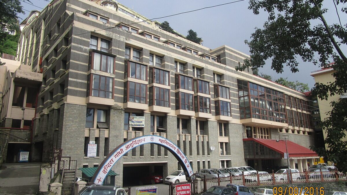 हिमाचल के छह मेडिकल कॉलेजों में बढ़ेंगी 320 पीजी सीटें
