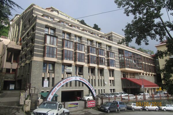 हिमाचल के छह मेडिकल कॉलेजों में बढ़ेंगी 320 पीजी सीटें