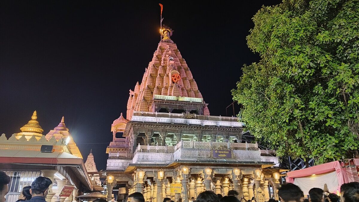 उज्जैन में मंदिर गिरवी रखने के प्रस्ताव पर विरोध तेज हुआ