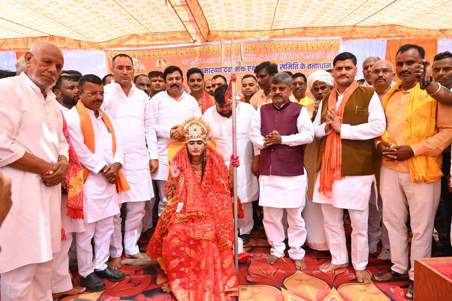 लोकप्रिय विधायक रामचंद्र यादव के नेतृत्व में निकली भव्य ऐतिहासिक चुनरी यात्रा