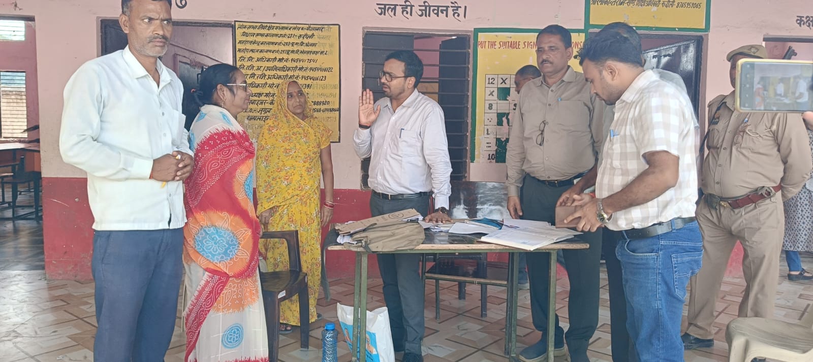 एसडीएम ने भेलसर में मतदान केंद्र पहुंचकर अभियान की प्रगति और व्यवस्थाओं का किया निरीक्षण