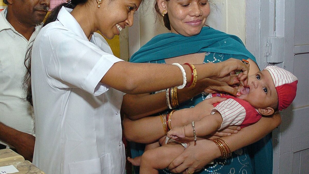 बांग्लादेश में खसरे से 1147 मौतें, भारत कितना सुरक्षित