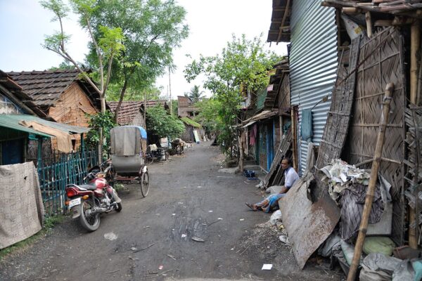 कोलकाता के न्यू टाउन में भीषण आग, 22 झुग्गियां खाक
