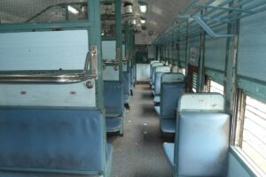 काउंटर टिकट पर भी 45 पैसे में दस लाख का बीमा