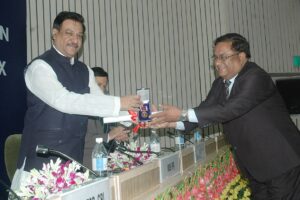 दानापुर में विसर्जन शोभायात्रा के दौरान फायरिंग, युवक को गोली