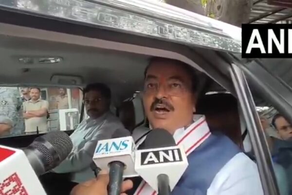 यूपी: “अगले 30 साल तक यूपी से भाजपा जाएगी नहीं सपा आएगी नहीं” डिप्टी सीएम केशव का अखिलेश पर पलटवार